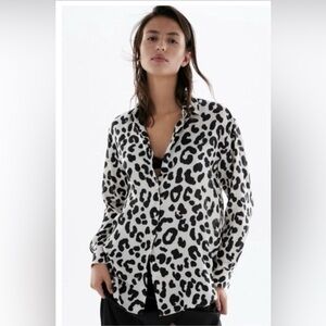 Zara Animal print Satin Button Down Blouse - Small